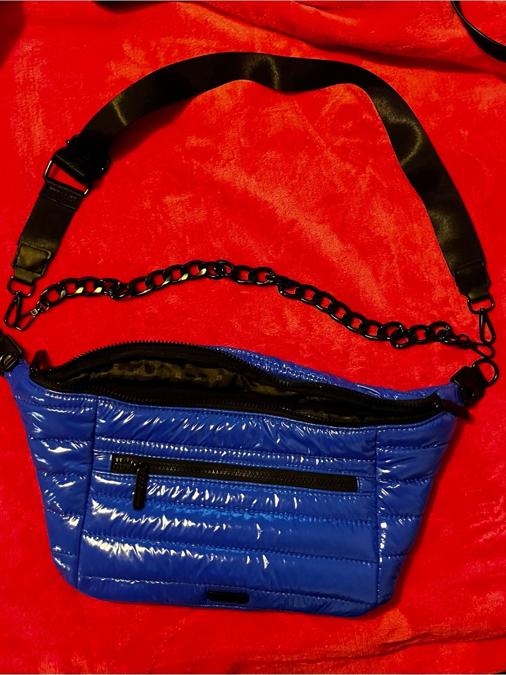 BCBG PUFFER XL Crossbody SLING Bag Royal Blue. NWT - Picture 6 of 8